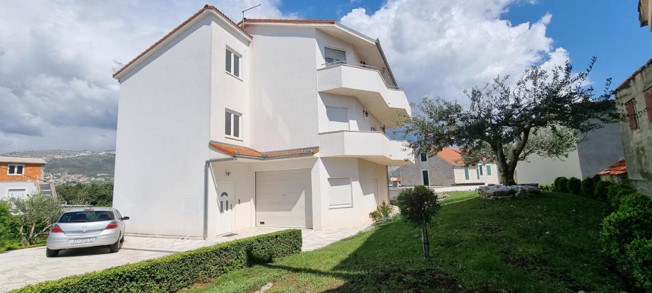 Gojini Dvori Apartman *
